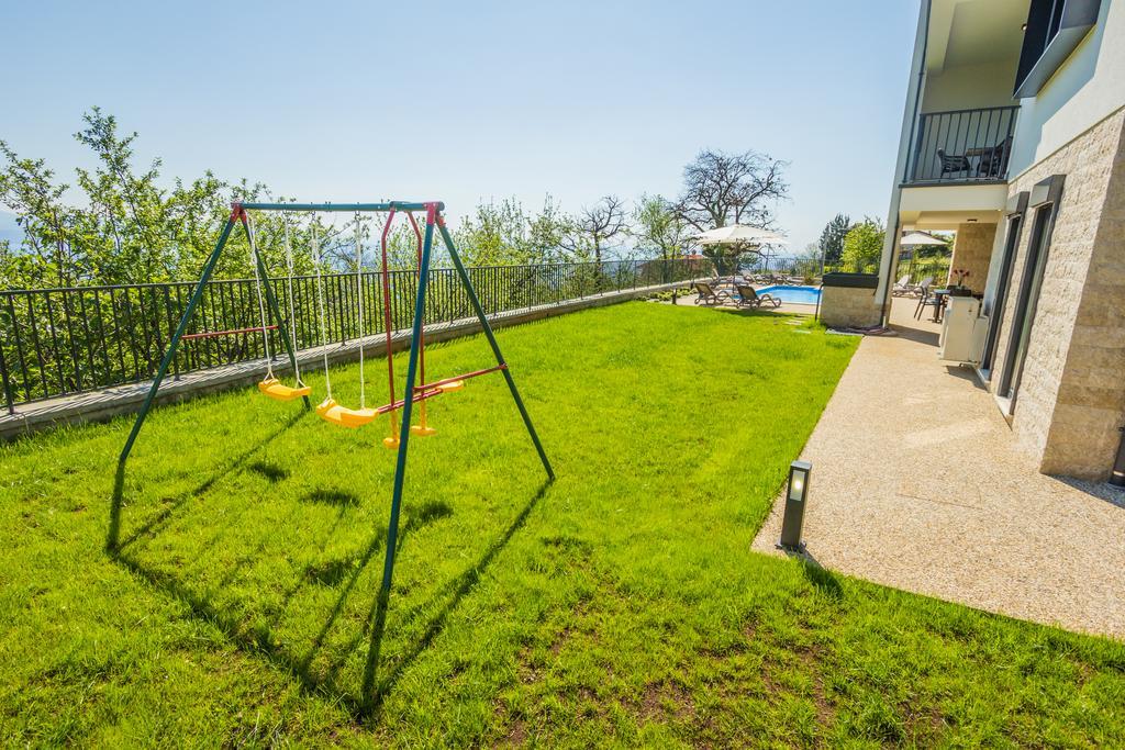 Villa Manus - Boutique Apartments Lovran Exteriör bild