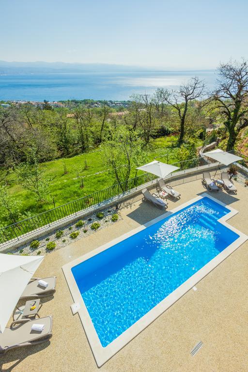 Villa Manus - Boutique Apartments Lovran Exteriör bild